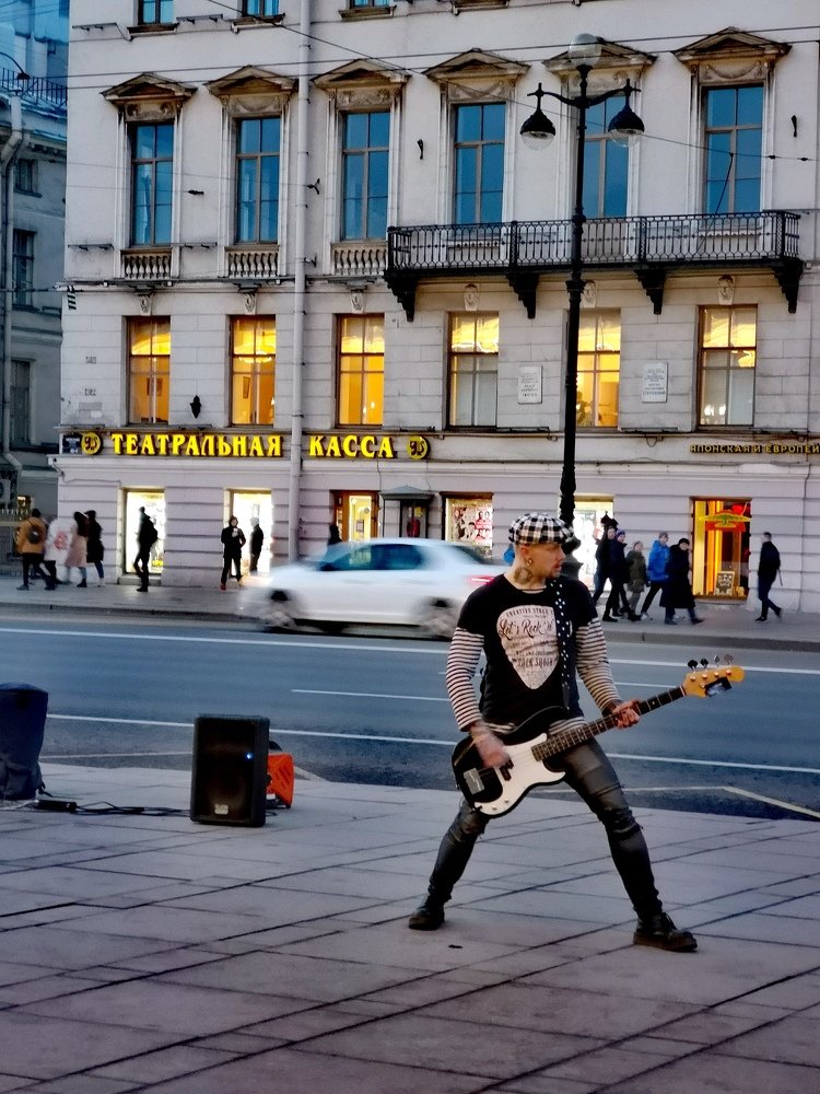 Гитарист на Невском