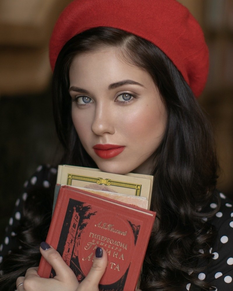 Одним лишь взглядом......