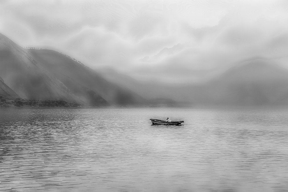 Daily life on Lake Toba
