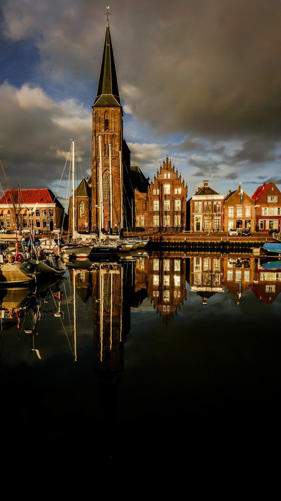 Zuiderhaven in Harlingen , The Netherlands
