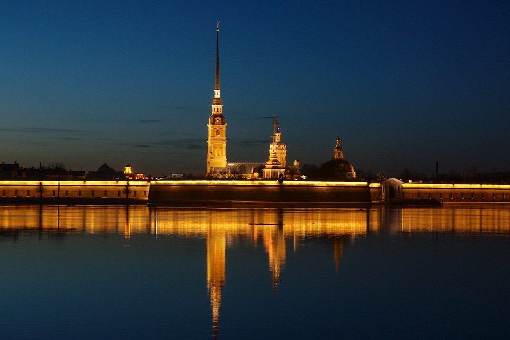 Ice goes on the river (лед идет по реке)