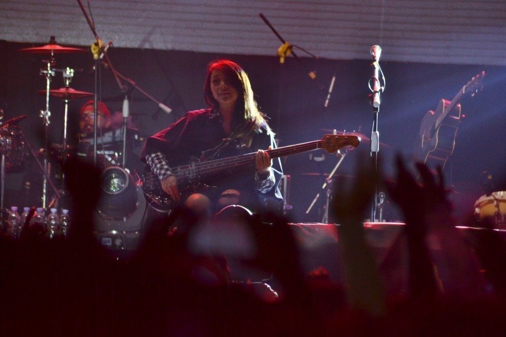 female bass player