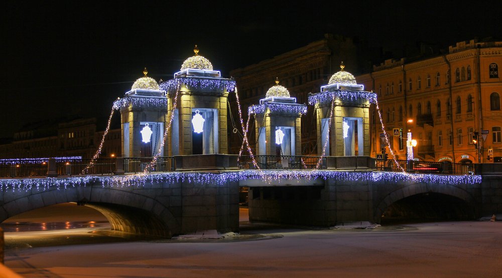 Festive decoration of the bridge over the Fontanka.
