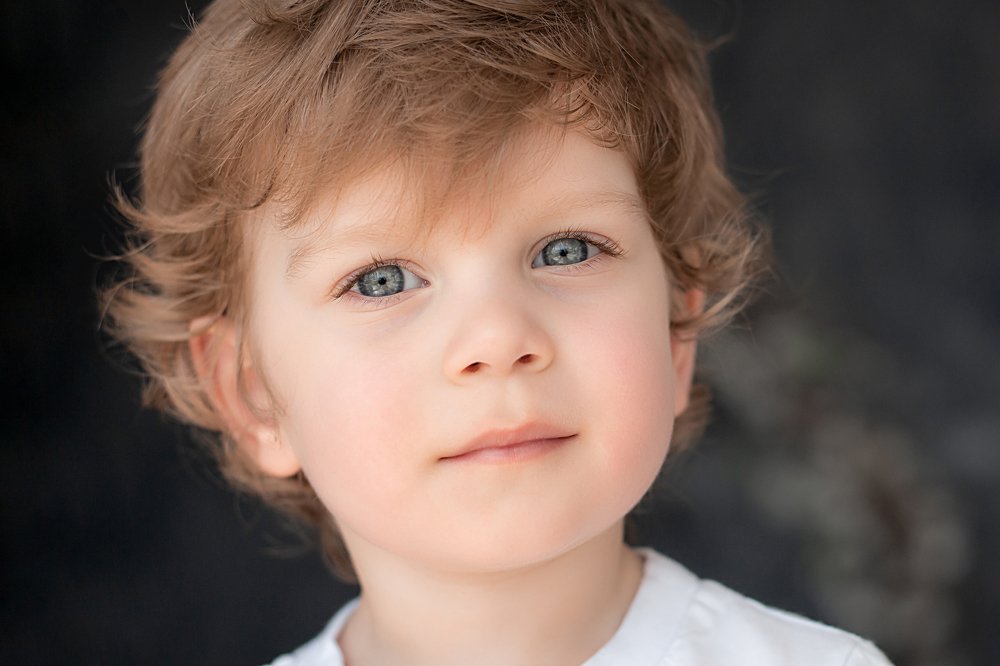 В глазах целый мир