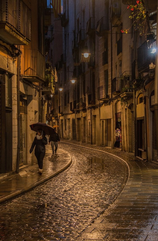 Жирона, дожди