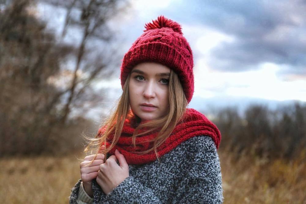 Как печально, что мы не можем рисовать непосредственно глазом! Как много пропадает на длинном пути — из глаза — через руку — в кисть!