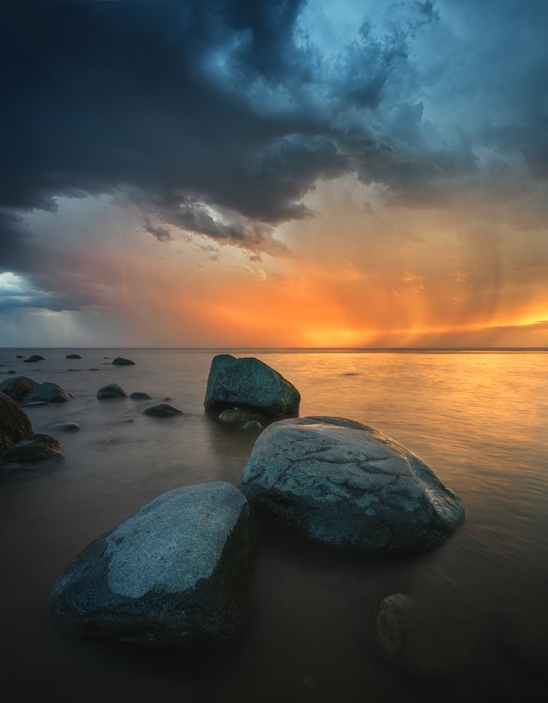 Перед грозой в мае