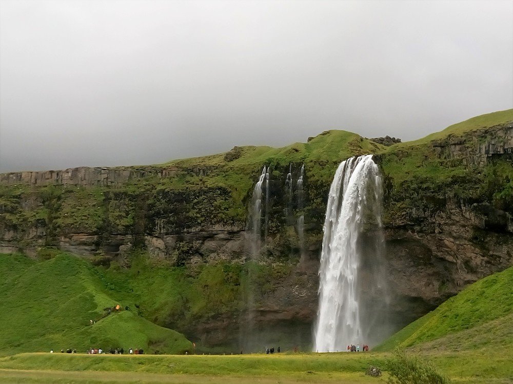 Seljalandsfoss waterfall