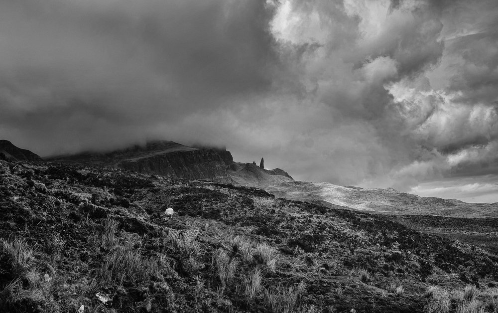 Старик из Сторра виден издалека