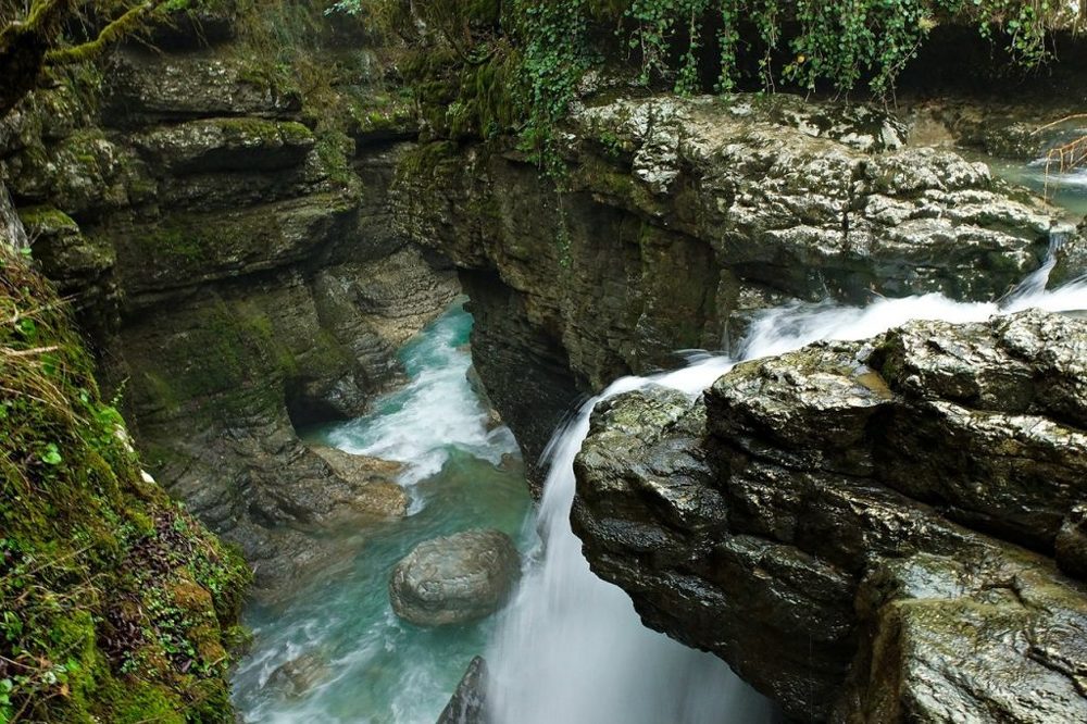 Водопад в Мартвильском  каньоне - Самегрело