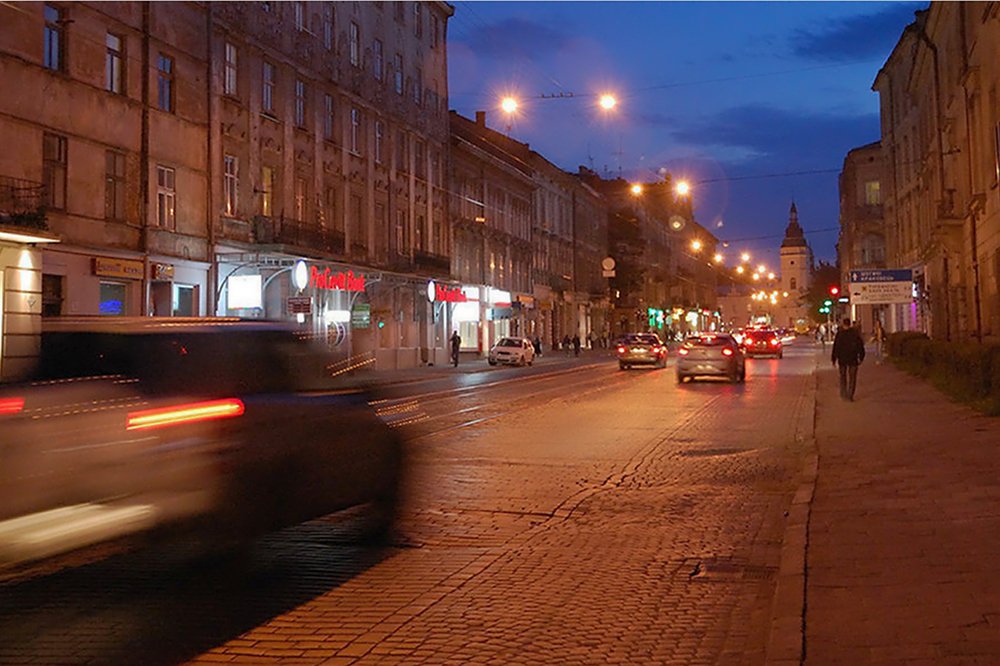 Уходит день