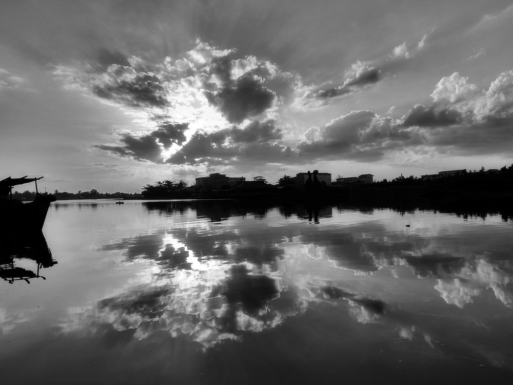 Tepian Sungai Pawan Kabupaten Ketapang Kalimantan Barat.