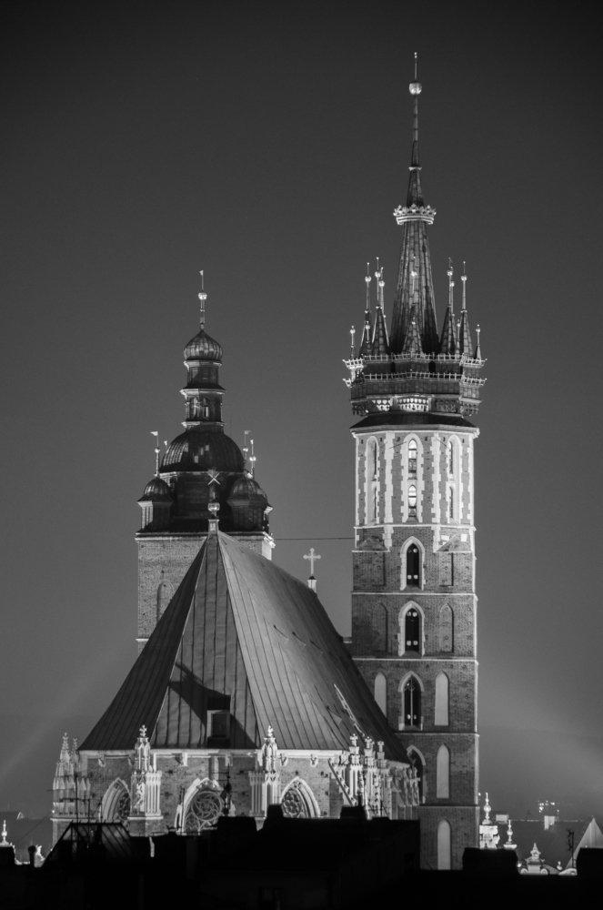 Mariacka Basilica at night,Krakow, Poland