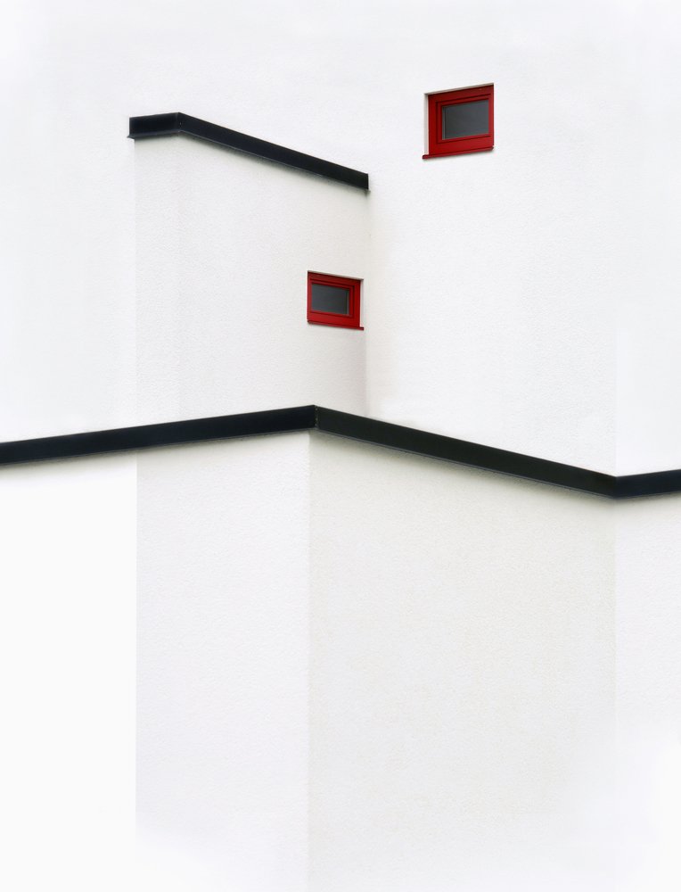 Dougie Jones' red windows