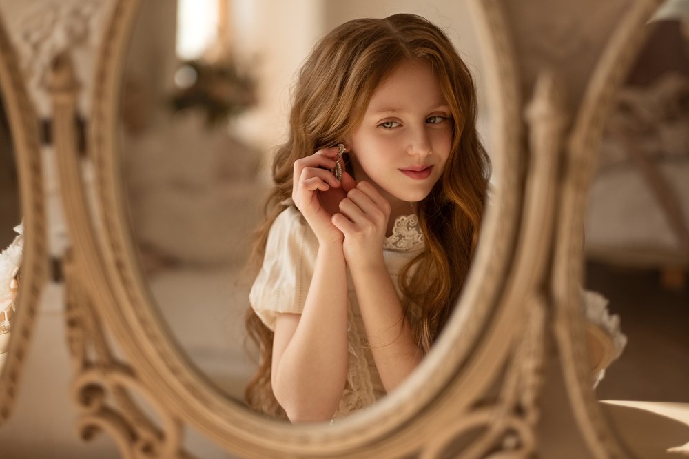 Девочка с сережкой