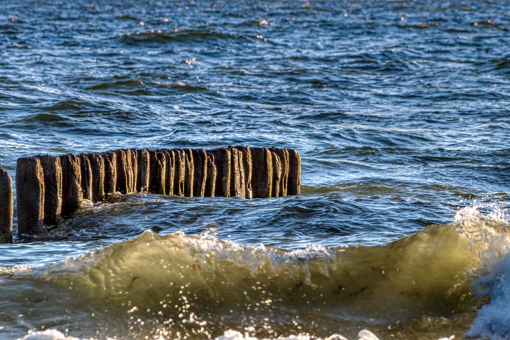 Балтийский волнорез