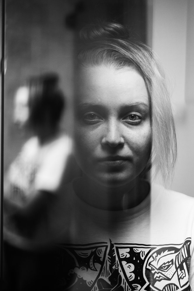 Иззазеркальный портрет.