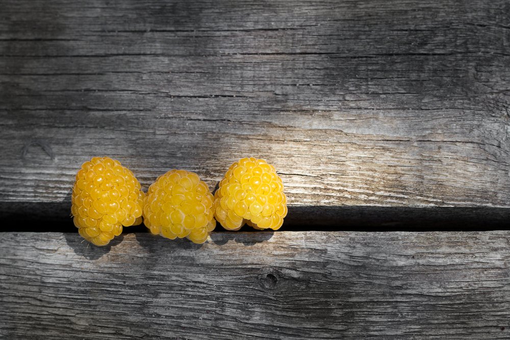 Три малинки