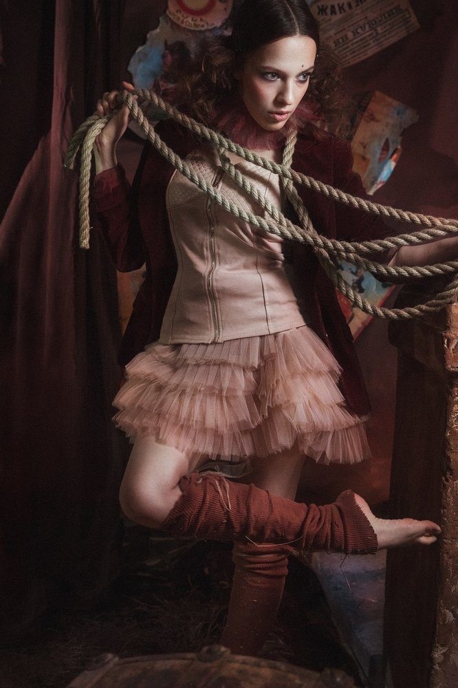 За кулисами