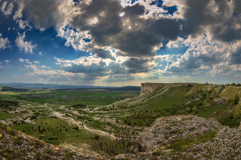 Ак Кая перед дождем