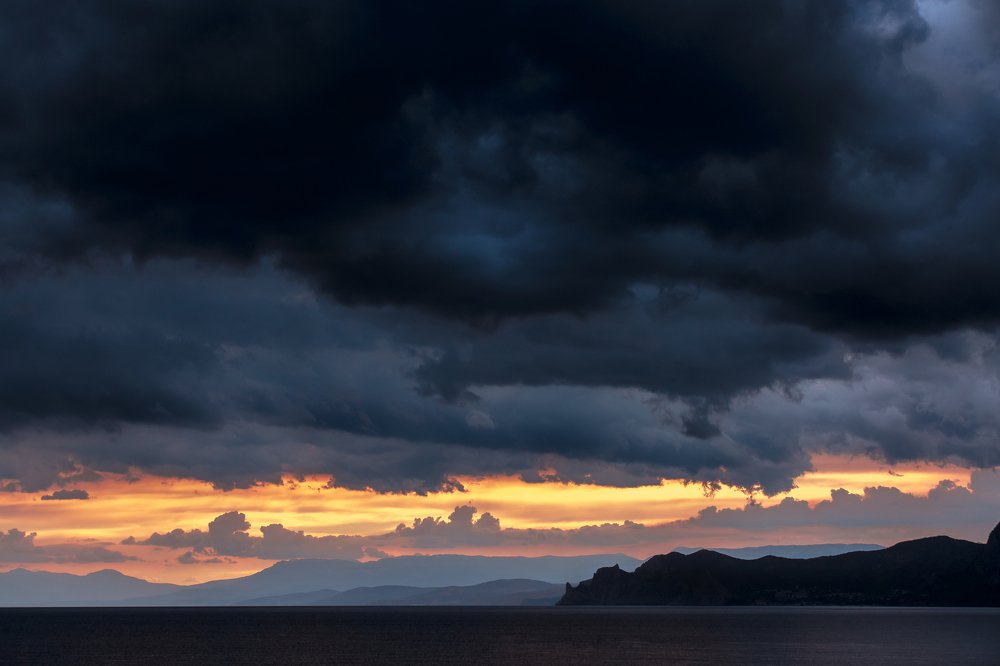 Перед грозой на мысе Меганом.