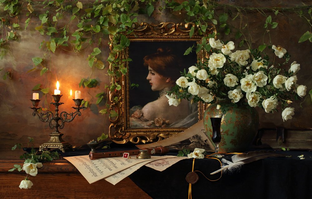 Натюрморт с цветами и картиной