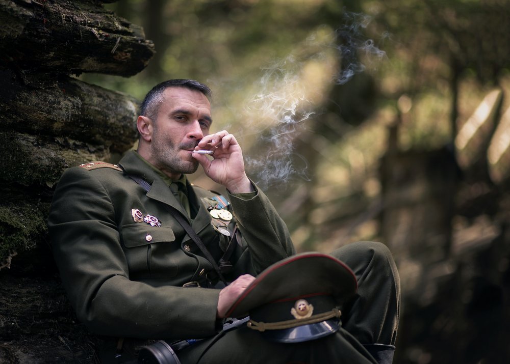 солдат на привале