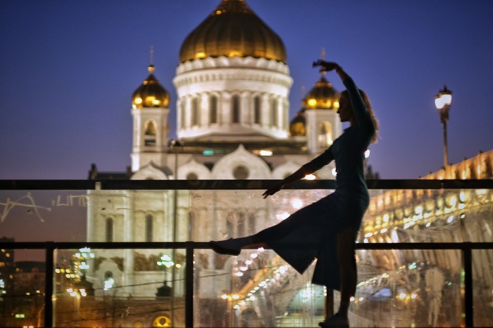 Танцовщица