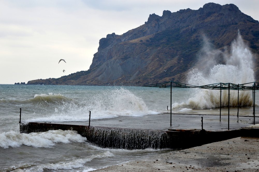 Крым. Коктебель. Вечер. Профиль М.А. Волошина.