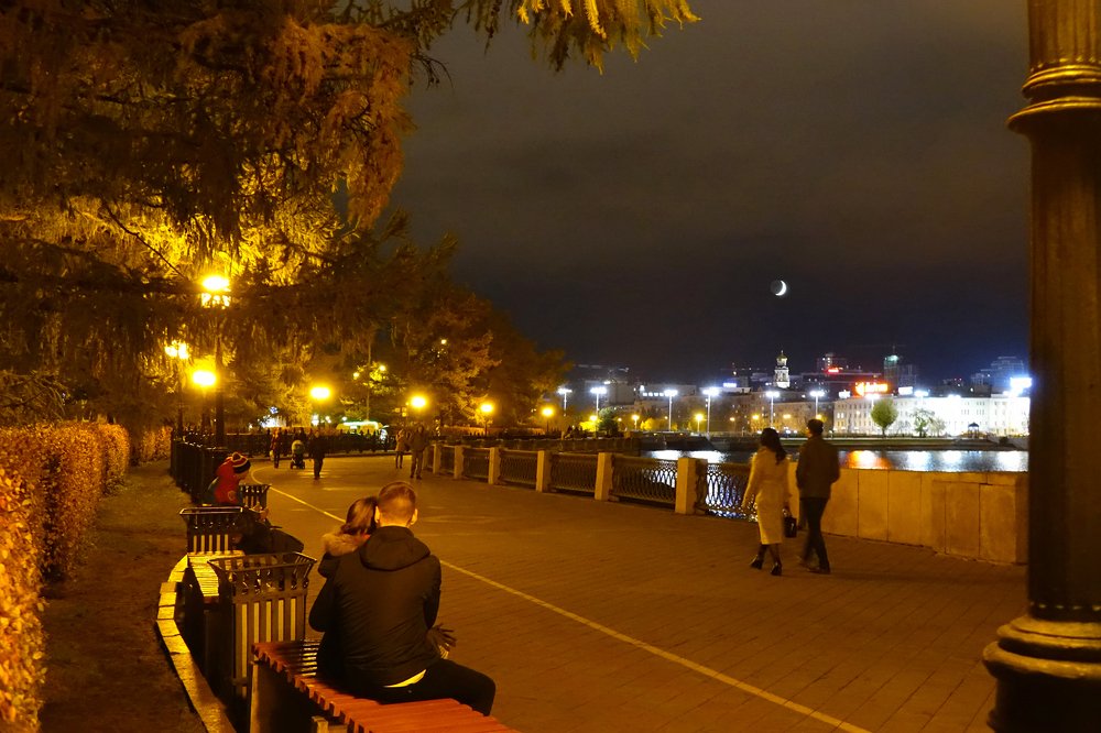 Встречи на набережной