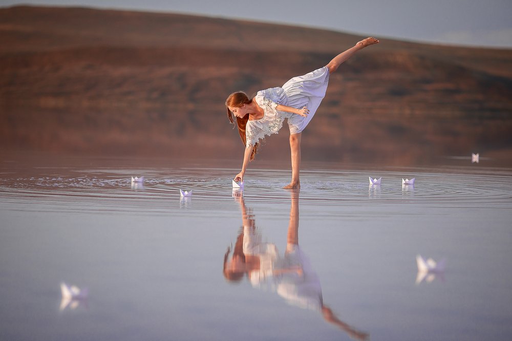 розовое озеро