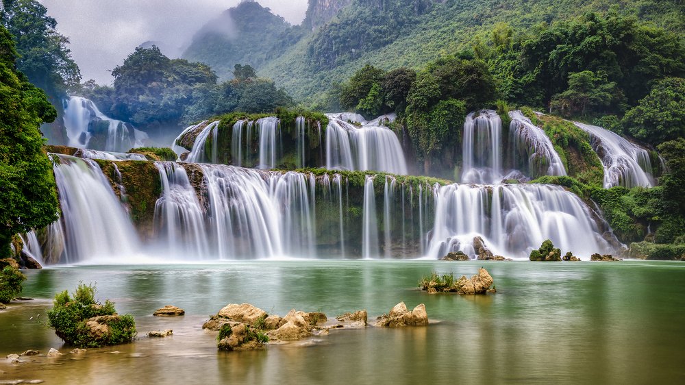 Ban Gioc waterfall