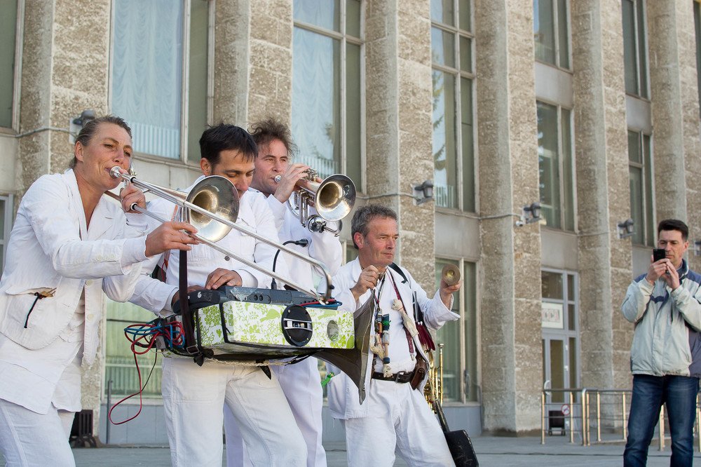 мы простые музыканты