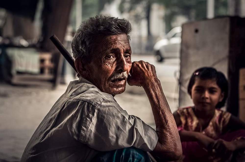 ||PORTRAIT WITH NATURAL LIGHT||