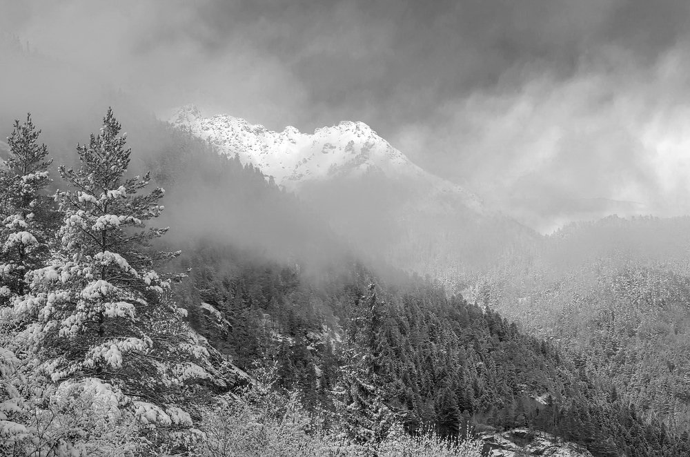 ДОМБАЙСКИЙ ПЕЙЗАЖ