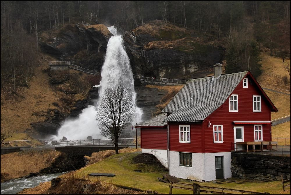 Steinsdalsfossen