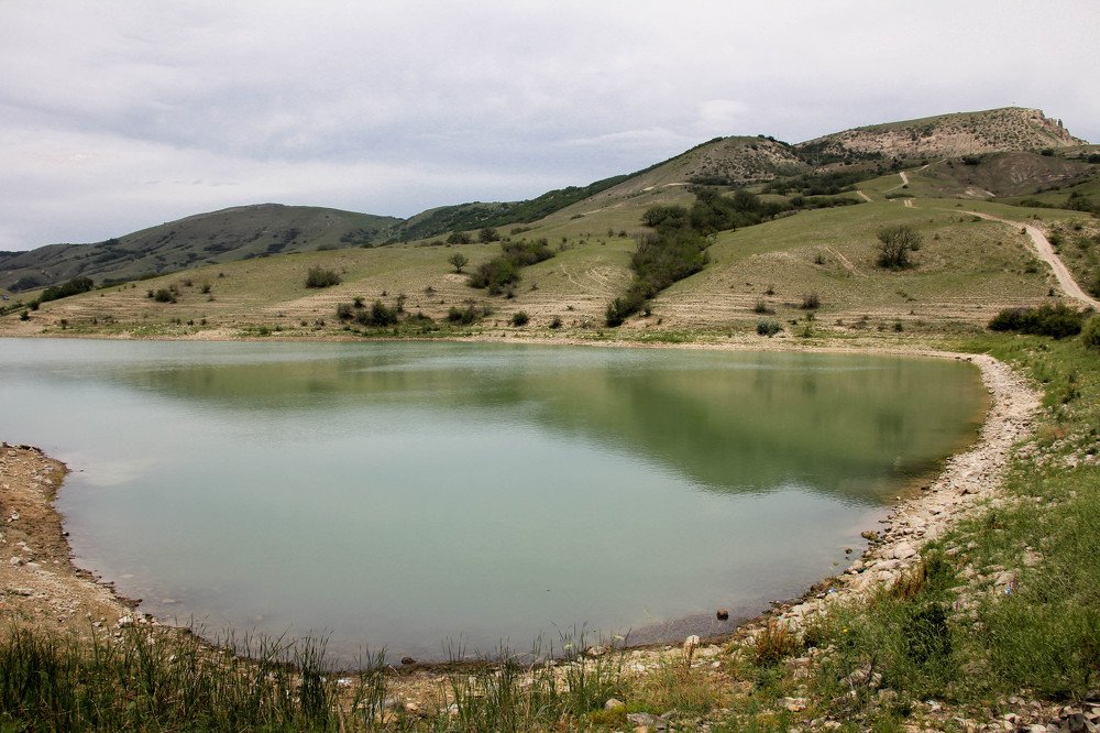 Озеро в горах