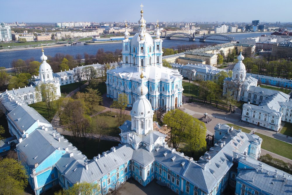 Смольный собор