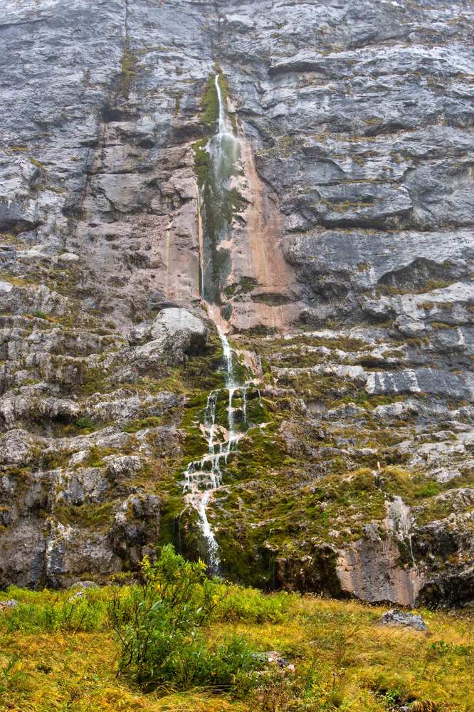 Водопадистый