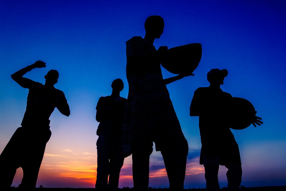 Танцы на закате