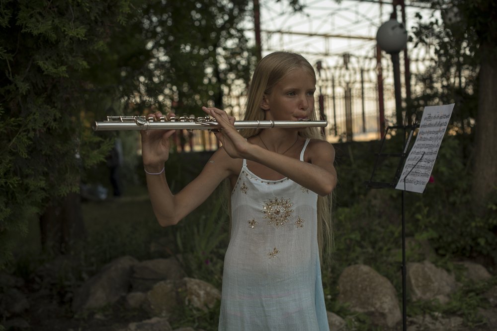 Девочка музыкант