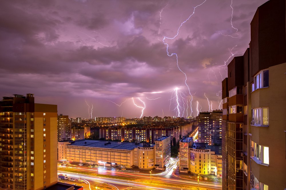 Lightnings over the city