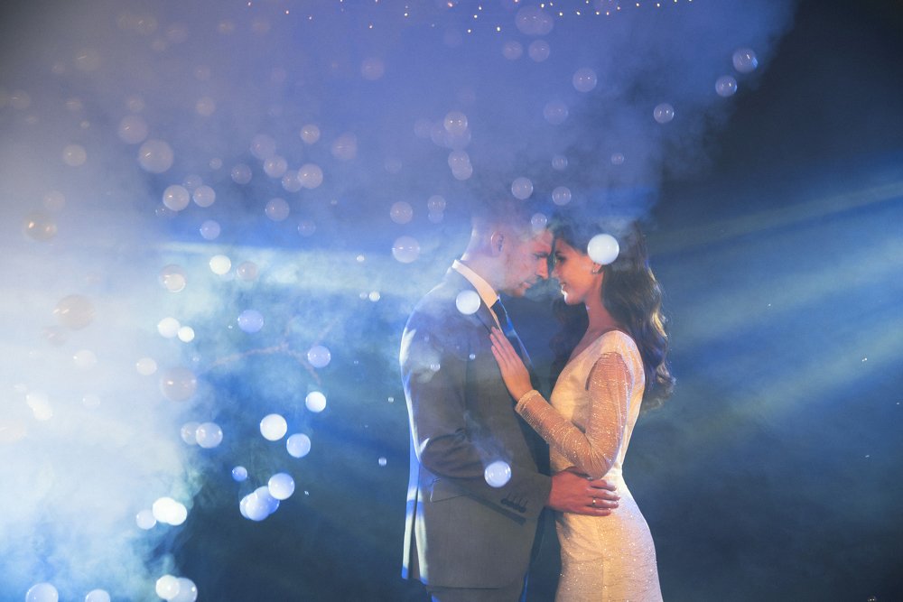 "В объятиях..."