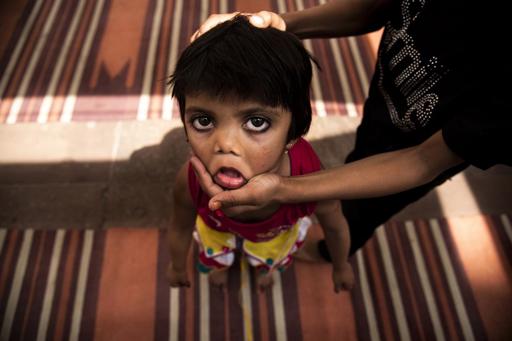 sibling and their moments