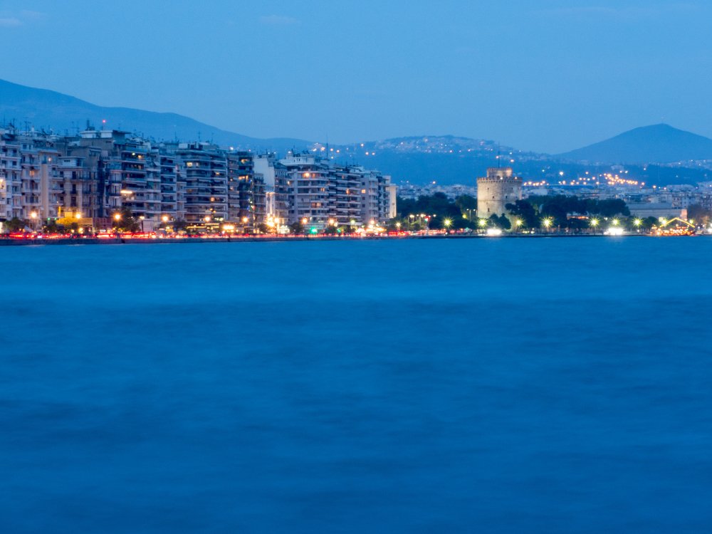thessaloniki white tower in twilight