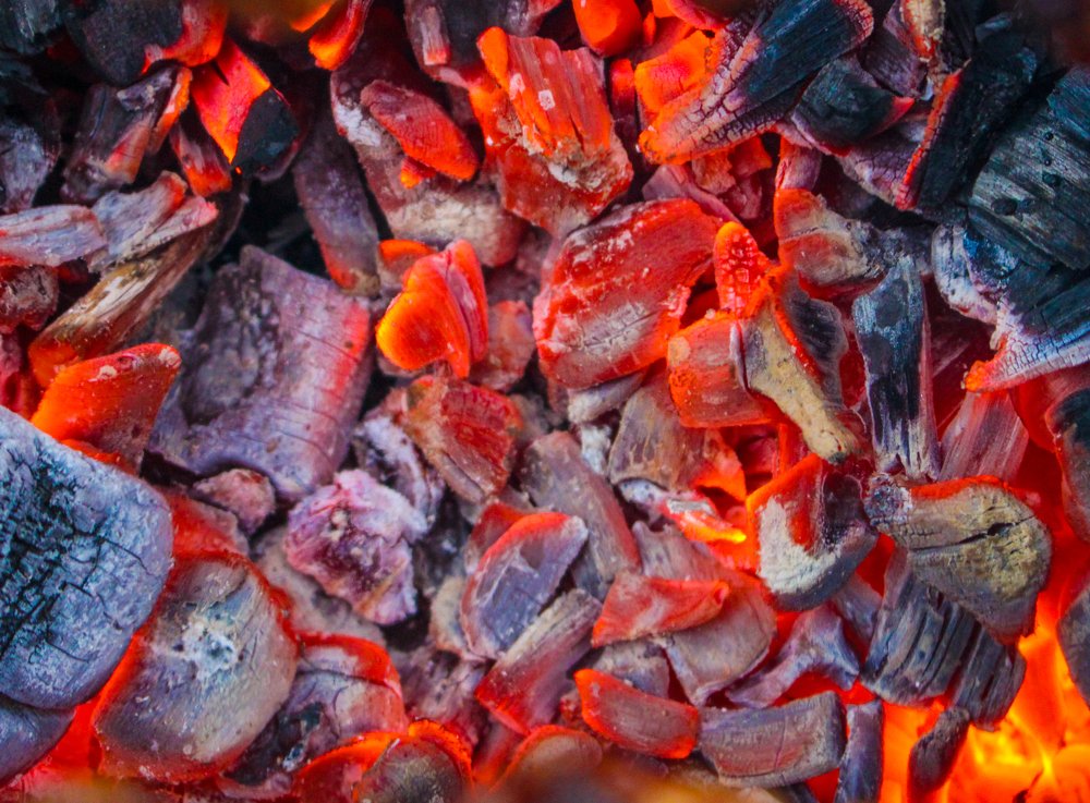 Красные угли ...