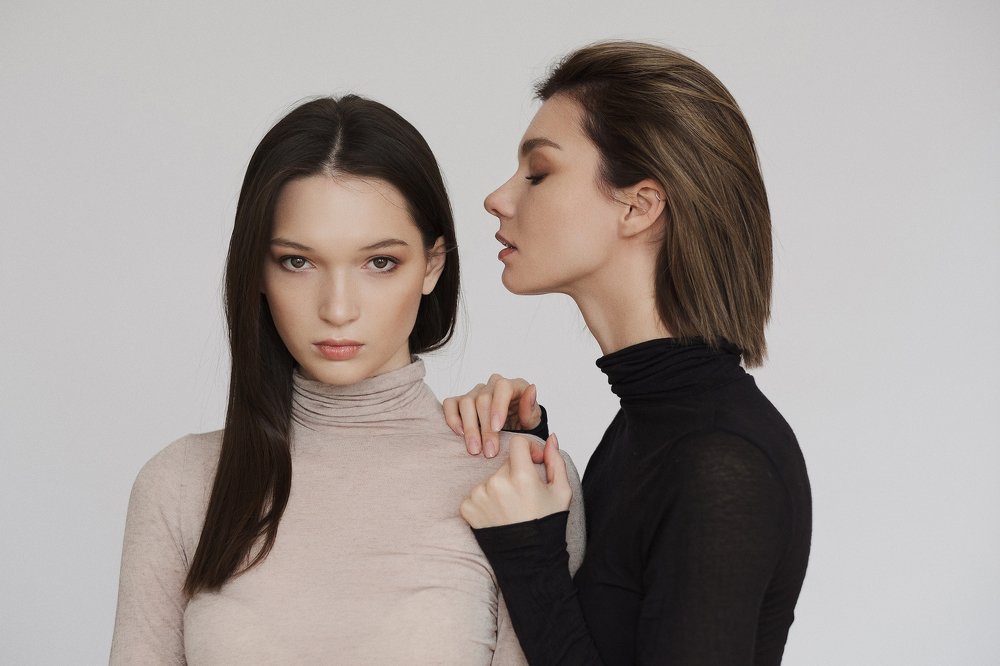 Анжела и Аделя