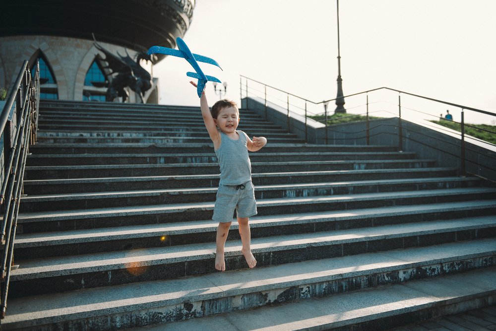 Детство. Небо. Самолёт.