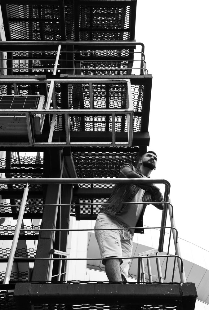 Высоко стою, далеко гляжу