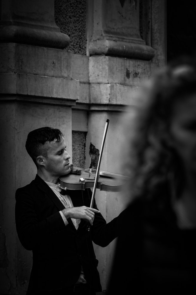 Street violinist